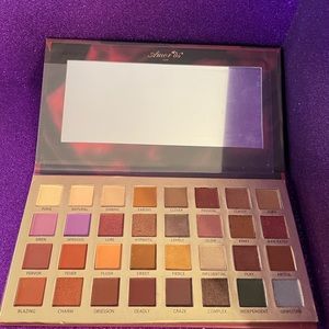 Eyeshadow Palette